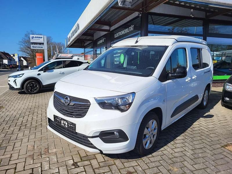 Gebraucht Opel Combo Elegance 131 PS (96 kW) 2024 Jade weiss/arktis weiss