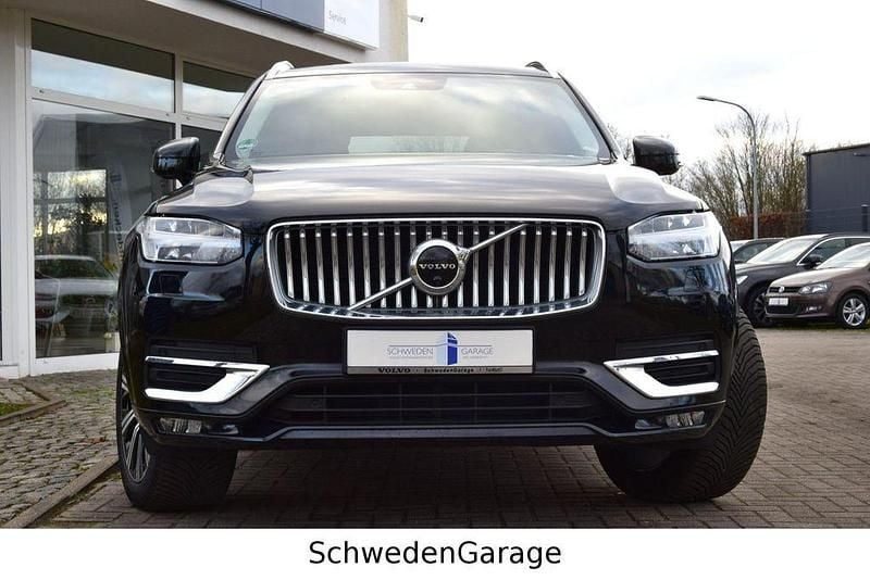 Schwarz Gebraucht 2022 Volvo XC90 Inscription SUV | 47.200 € (Guter Preis) - Bild 1/4
