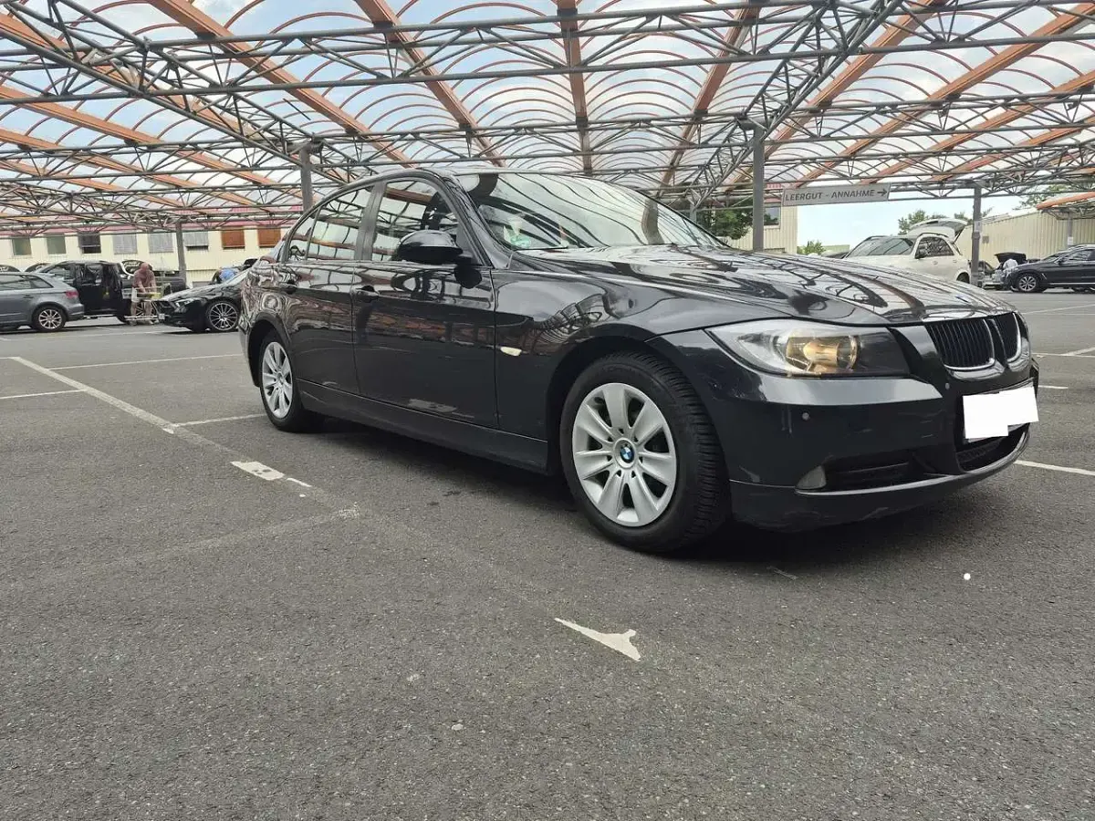 Gebraucht BMW 318 129 PS (94 kW) 2006 Limousine