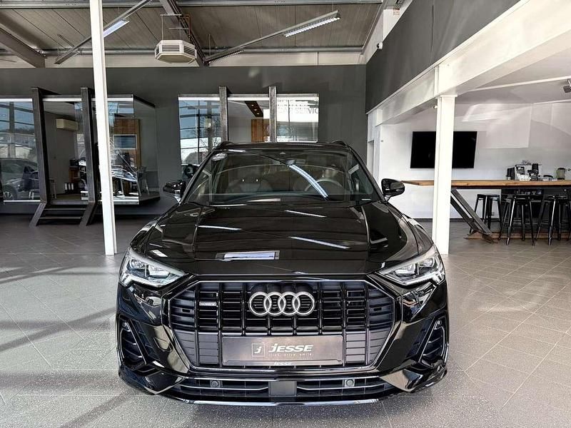 Gebraucht Audi Q3 S-Line 230 PS (169 kW) 2019 Mythosschwarz metallic (metallic) SUV