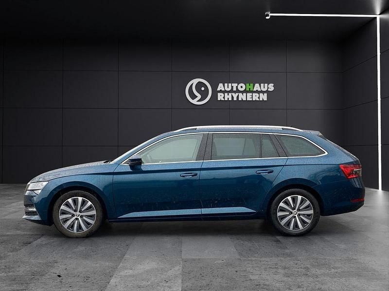 Gebraucht Skoda Superb Style 156 PS (114 kW) 2022 Blau Kombi