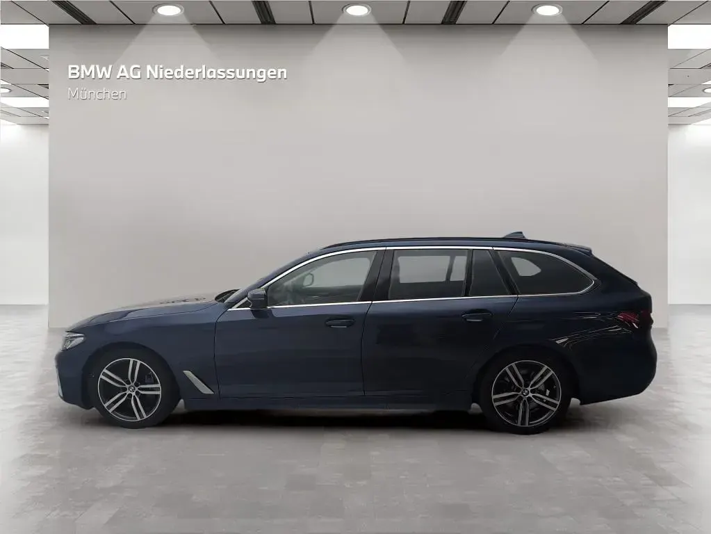 Gebraucht BMW 540 Performance 340 PS (250 kW) 2022 Blau Kombi