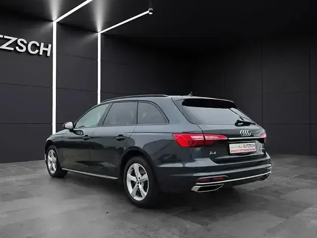 Gebraucht Audi A4 Advanced 190 PS (139 kW) 2021 Manhattangrau metallic Kombi