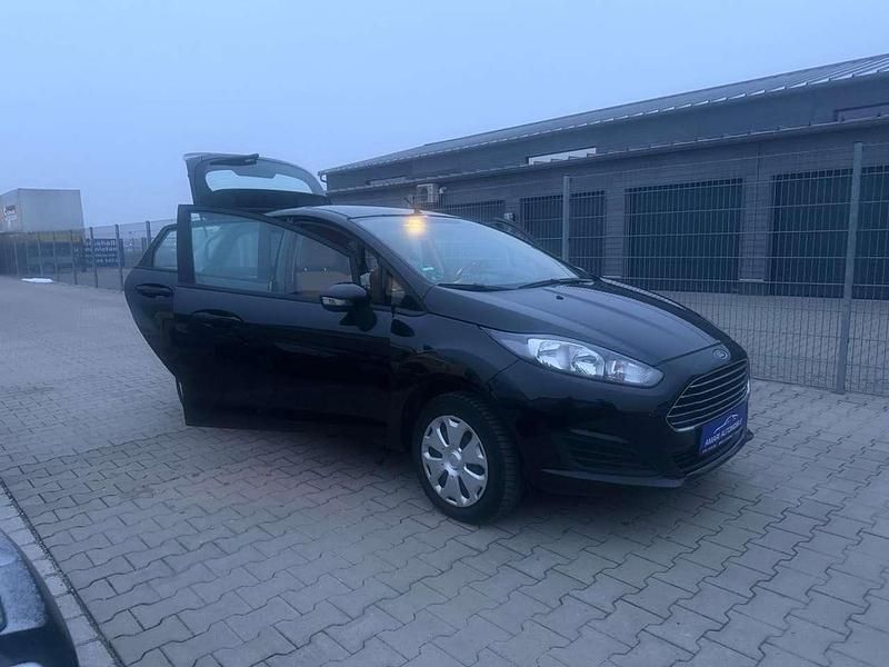 Gebraucht Ford Fiesta SYNC Edition 80 PS (58 kW) 2014 Schwarz Kleinwagen