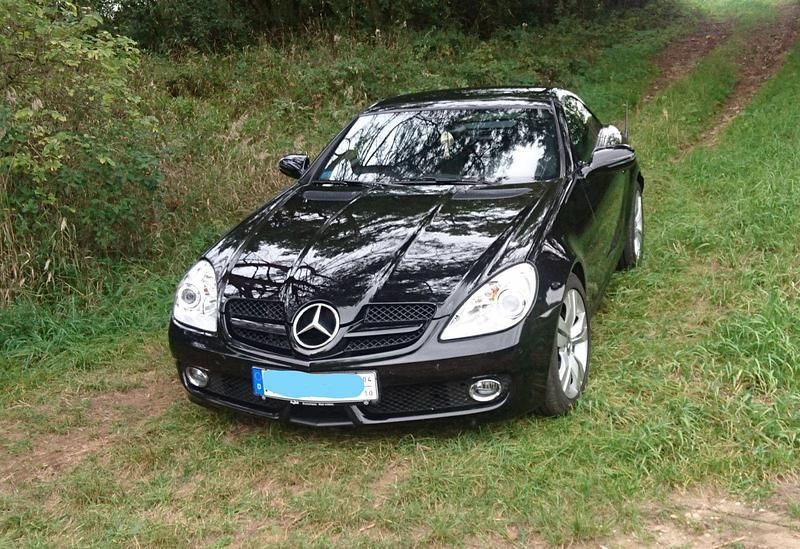 Schwarz Gebraucht 2010 Mercedes SLK200 Sport Edition Cabrio | 13.900 € (Teuer) - Bild 1/4