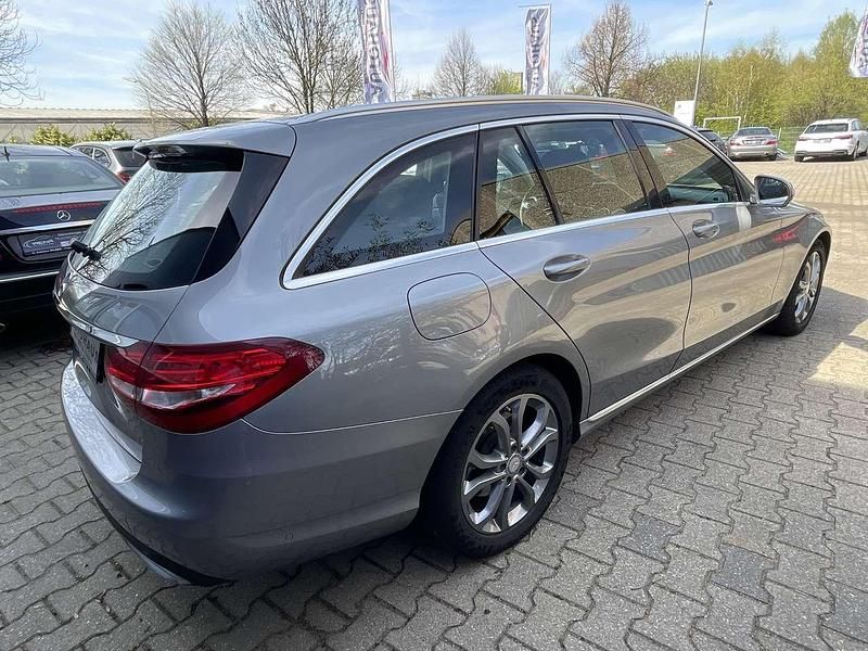 Second-hand Mercedes C180 Avantgarde 156 CP (114 kW) 2016 Argintiu Break