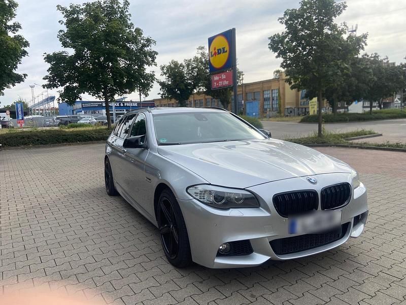 Gebraucht BMW 525 204 PS (150 kW) 2010 Grau Kombi