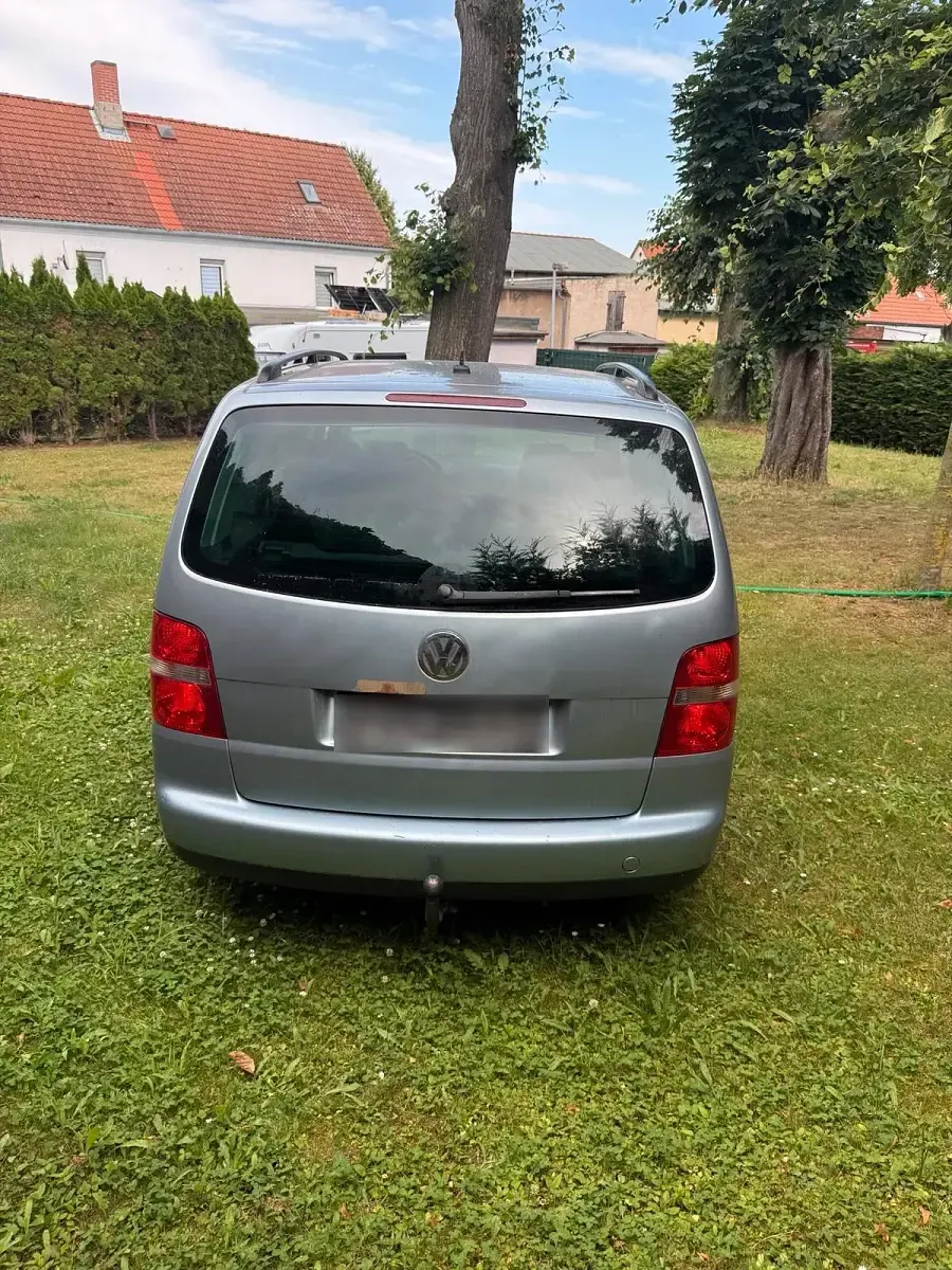 Gebraucht VW Touran 115 PS (84 kW) 2006 Silber Van / Kleinbus