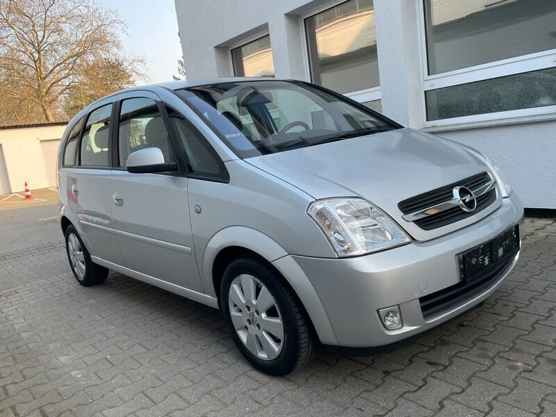Silber Gebraucht 2003 Opel Meriva Cosmo Van / Kleinbus | 1.950 € (Guter Preis) - Bild 1/4