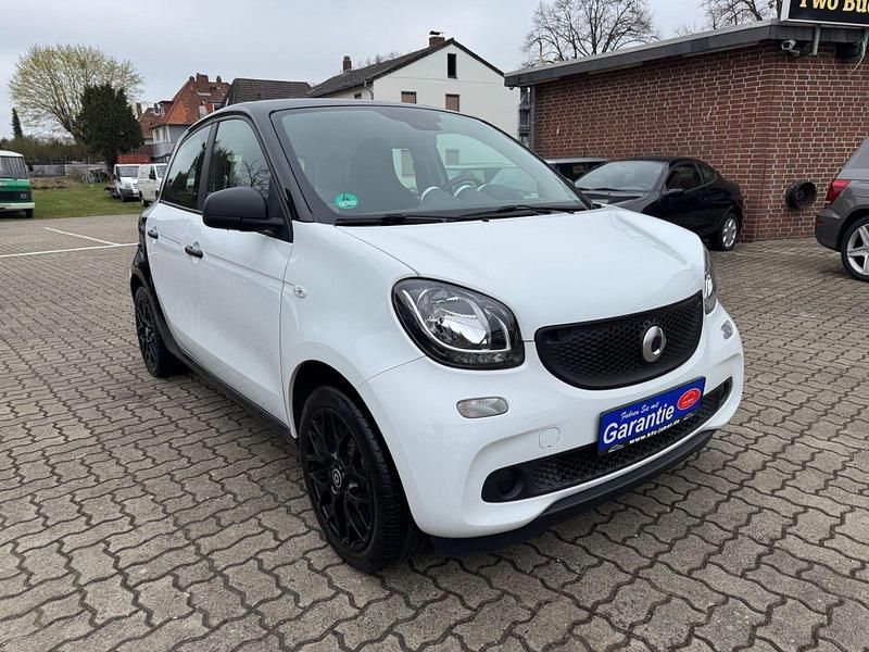 Używany Smart ForFour Basis 71 KM (52 kW) 2019 Czarny Hatchback