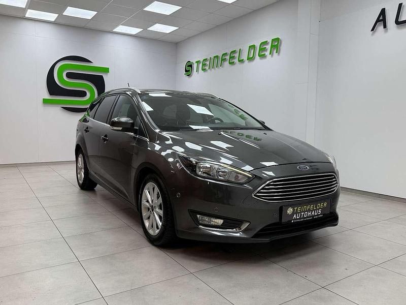 Grau Gebraucht 2018 Ford Focus Titanium Kombi | 11.990 € (Fairer Preis) - Bild 1/4