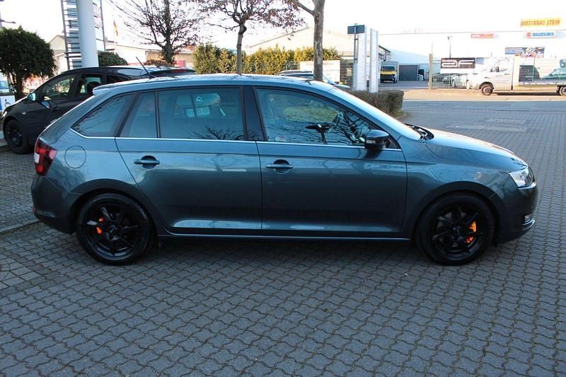 Gebraucht Skoda Rapid Ambition 110 PS (80 kW) 2018 Grau Kombi