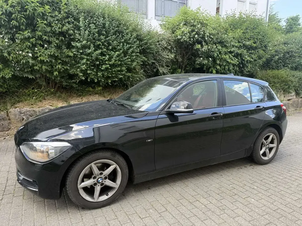 Gebraucht BMW 116 Efficient Dynamics 116 PS (85 kW) 2014 Schwarz Kleinwagen