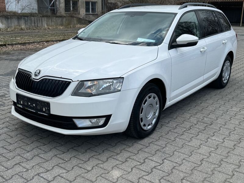 Weiß Gebraucht 2014 Skoda Octavia Elegance Kombi | 4.700 € (Fairer Preis) - Bild 1/4