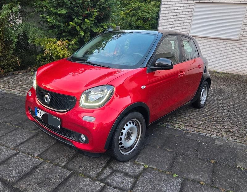 Rot Gebraucht 2015 Smart ForFour Kleinwagen | 9.400 € (Fairer Preis) - Bild 1/4