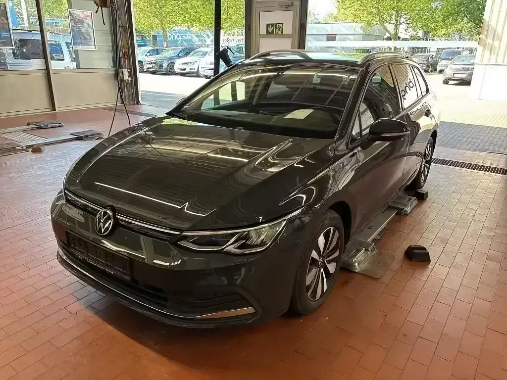 Gebraucht VW Golf VIII Life 150 PS (110 kW) 2023 Kombi