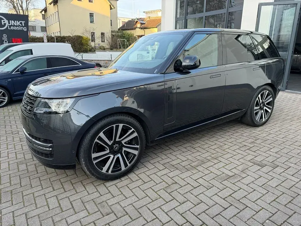 Gebraucht Land Rover Range Rover 349 PS (256 kW) 2025 Grau SUV