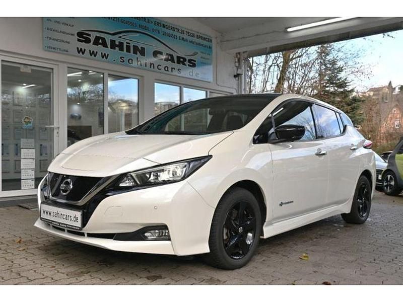 Silber Gebraucht 2019 Nissan Leaf 360º Kleinwagen | 12.500 € (Fairer Preis) - Bild 1/4