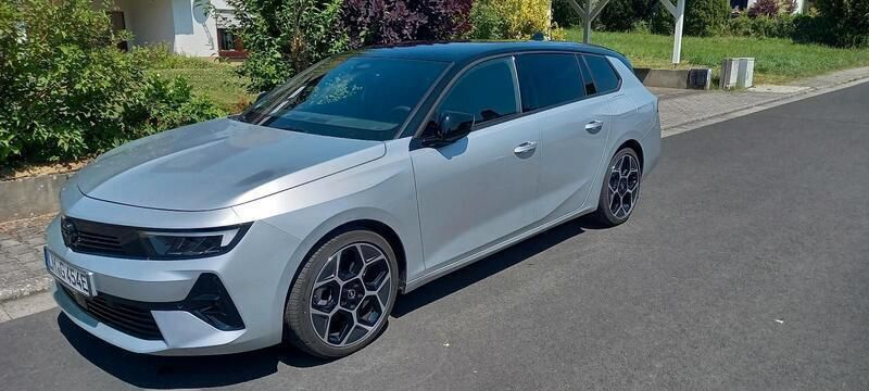 Silber Gebraucht 2023 Opel Astra Kombi | 28.980 € (Guter Preis) - Bild 1/4