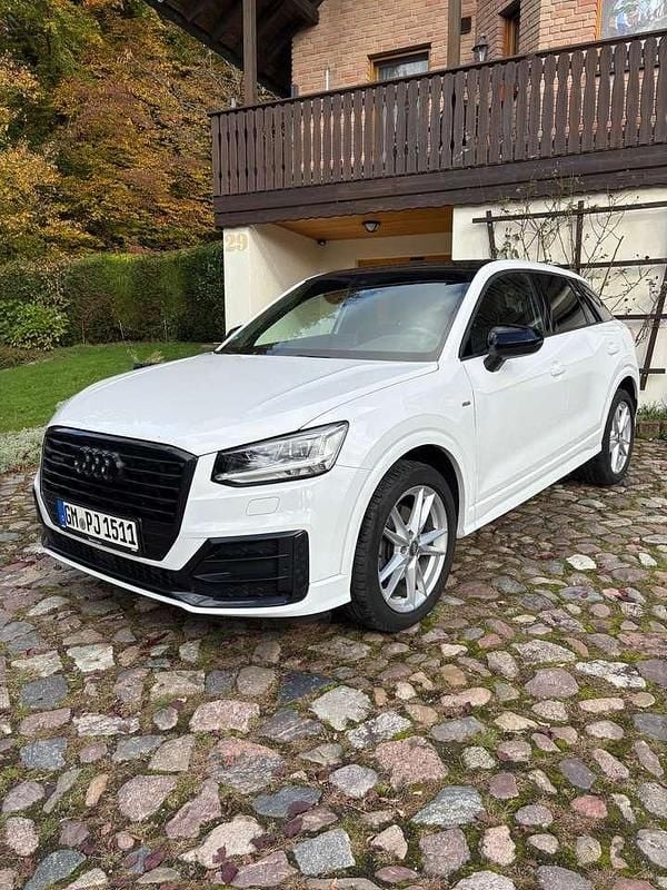 Weiß Gebraucht 2019 Audi Q2 Sport SUV | 23.900 € (Fairer Preis) - Bild 1/4