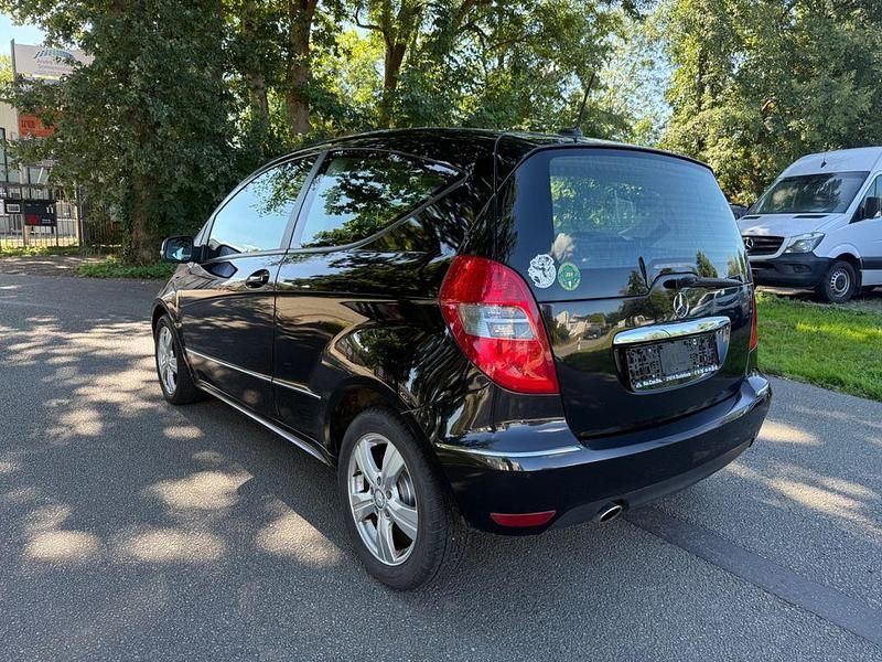 Gebraucht Mercedes A170 116 PS (85 kW) 2009 Schwarz Limousine