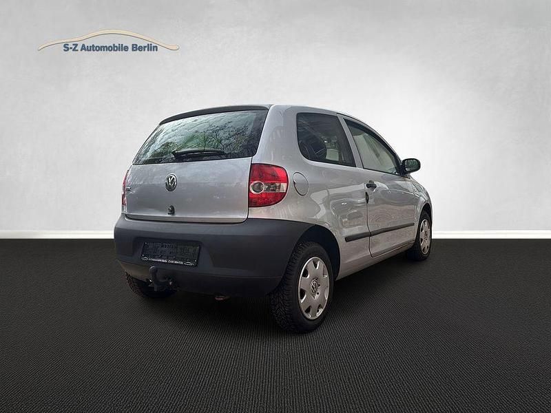 Gebraucht VW Fox Basis 54 PS (39 kW) 2005 Silber Kleinwagen
