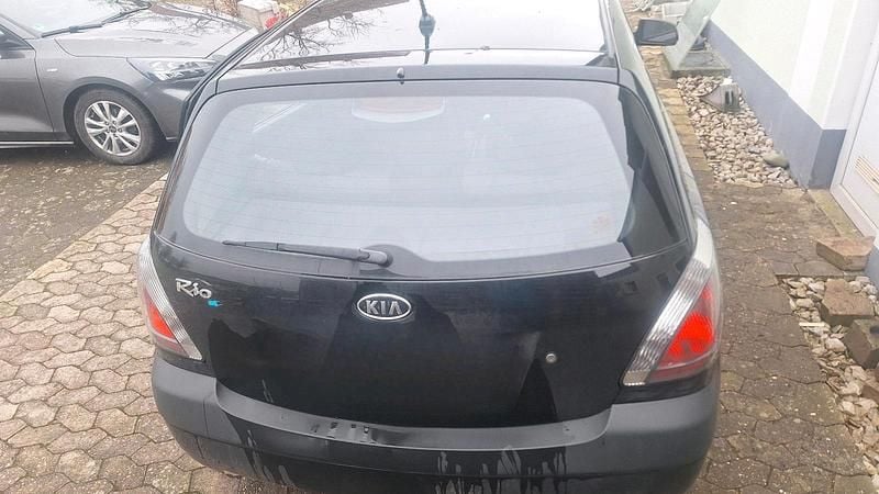 Gebraucht Kia Rio 97 PS (71 kW) 2009 Schwarz Kleinwagen