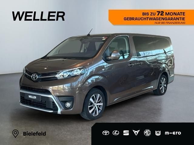 Barrique braun metallic Gebraucht 2023 Toyota Proace Verso Comfort Kombi | 31.490 € (Superpreis) - Bild 1/3