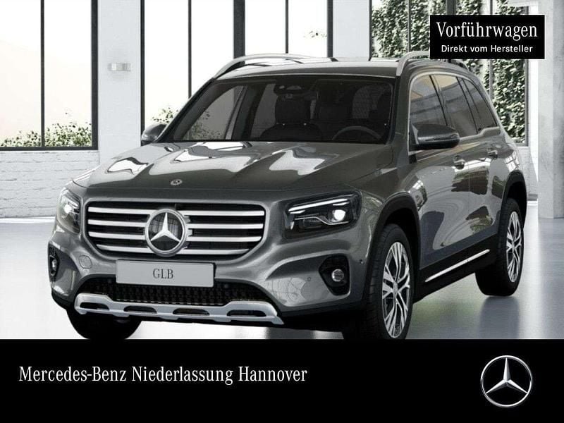 Grau Gebraucht 2025 Mercedes GLB200 Progressive SUV | 44.500 € (Fairer Preis) - Bild 1/4