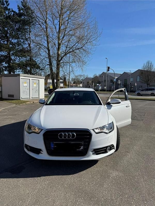 Gebraucht Audi A6 Ambiente 179 PS (131 kW) 2011 Weiß Limousine
