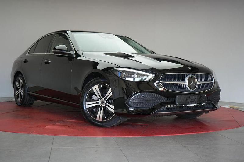 Schwarz Gebraucht 2022 Mercedes C300e Avantgarde Limousine | 30.990 € (Fairer Preis) - Bild 1/4