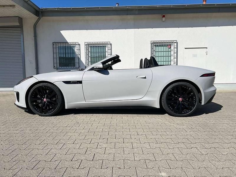 Grau Gebraucht 2020 Jaguar F-Type R-Dynamic Cabrio | 53.900 € (Fairer Preis) - Bild 1/4