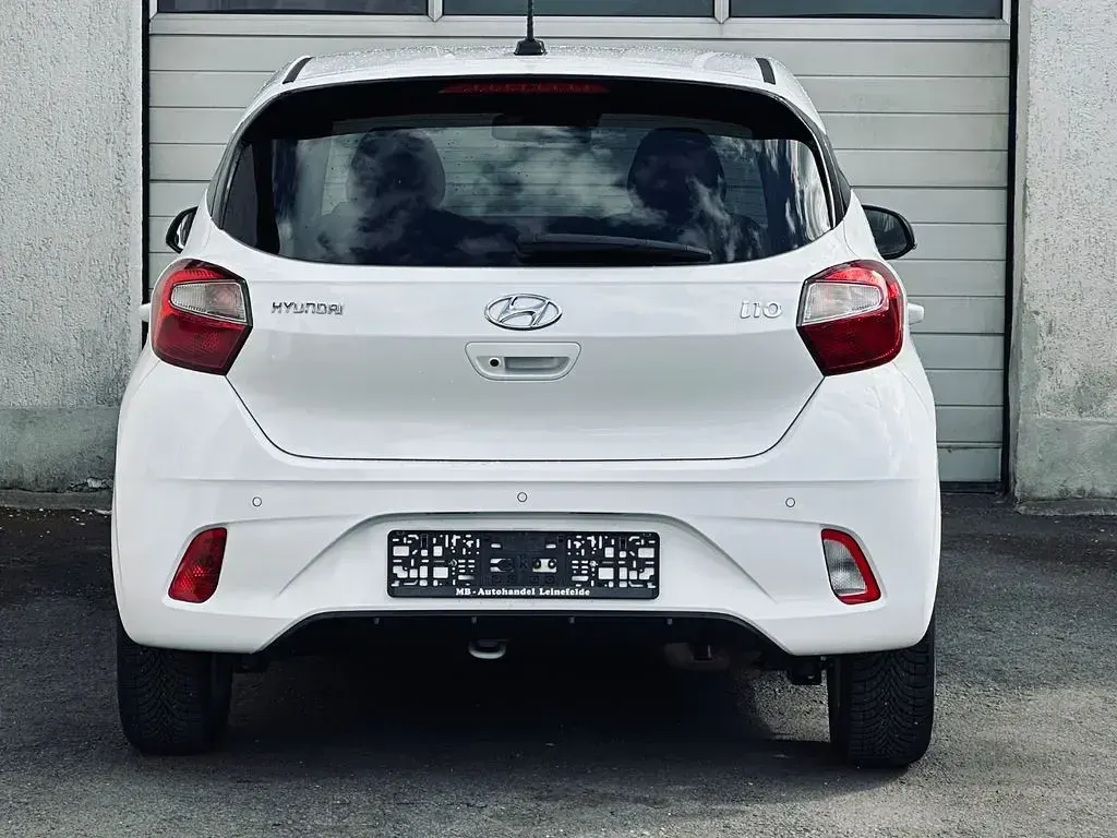 Gebraucht Hyundai i10 GO! 67 PS (49 kW) 2023 Weiß Kleinwagen