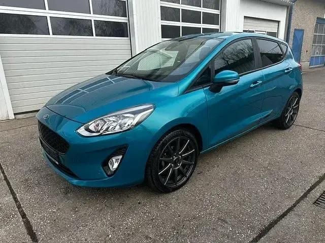 Lagunblaumet. Gebraucht 2018 Ford Fiesta Cool & Connect Kleinwagen | 11.300 € (Fairer Preis) - Bild 1/4