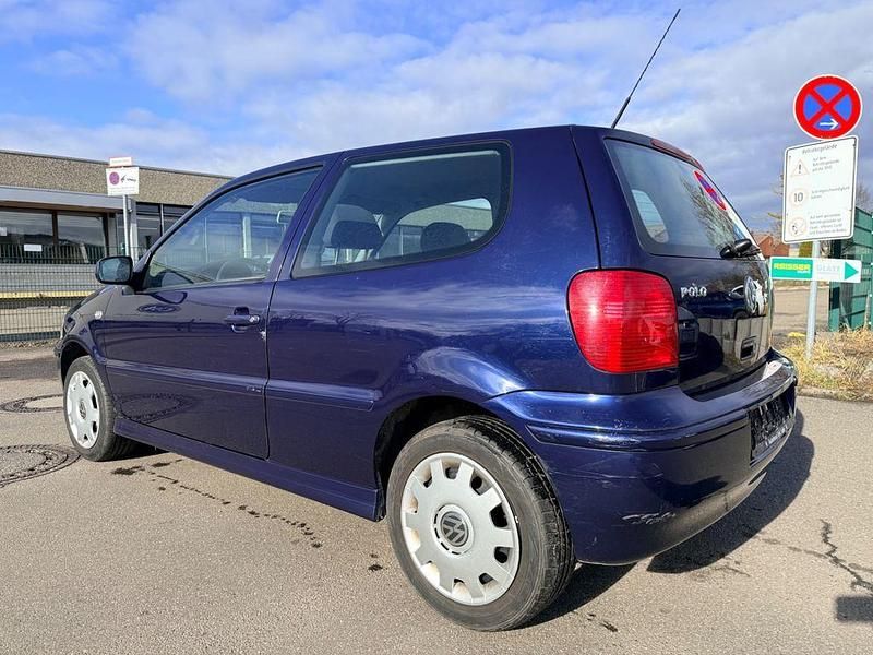 Gebraucht VW Polo Comfortline 50 PS (36 kW) 2001 Blau Kleinwagen