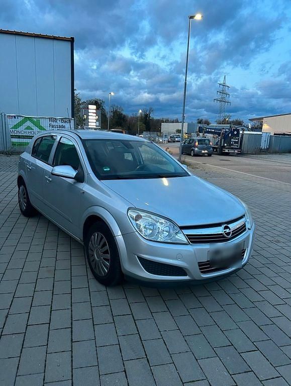 Silber Gebraucht 2007 Opel Astra Limousine | 2.500 € (Fairer Preis) - Bild 1/4