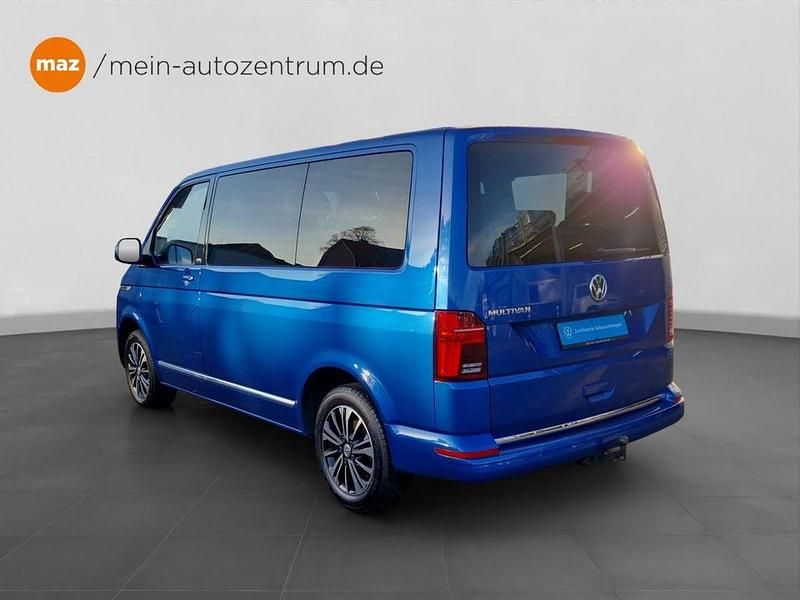 Gebraucht VW Multivan Generation Six 150 PS (110 kW) 2021 Ravennablau metallic Van
