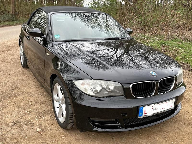 Gebraucht BMW 118 Cabriolet 143 PS (105 kW) 2008 Schwarz Cabrio