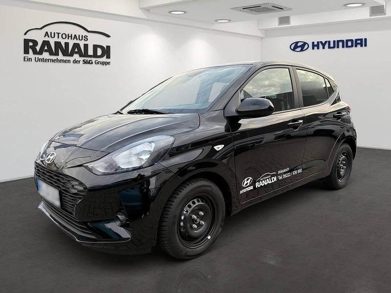 Gebraucht Hyundai i10 Select 63 PS (46 kW) 2025 Schwarz Kleinwagen
