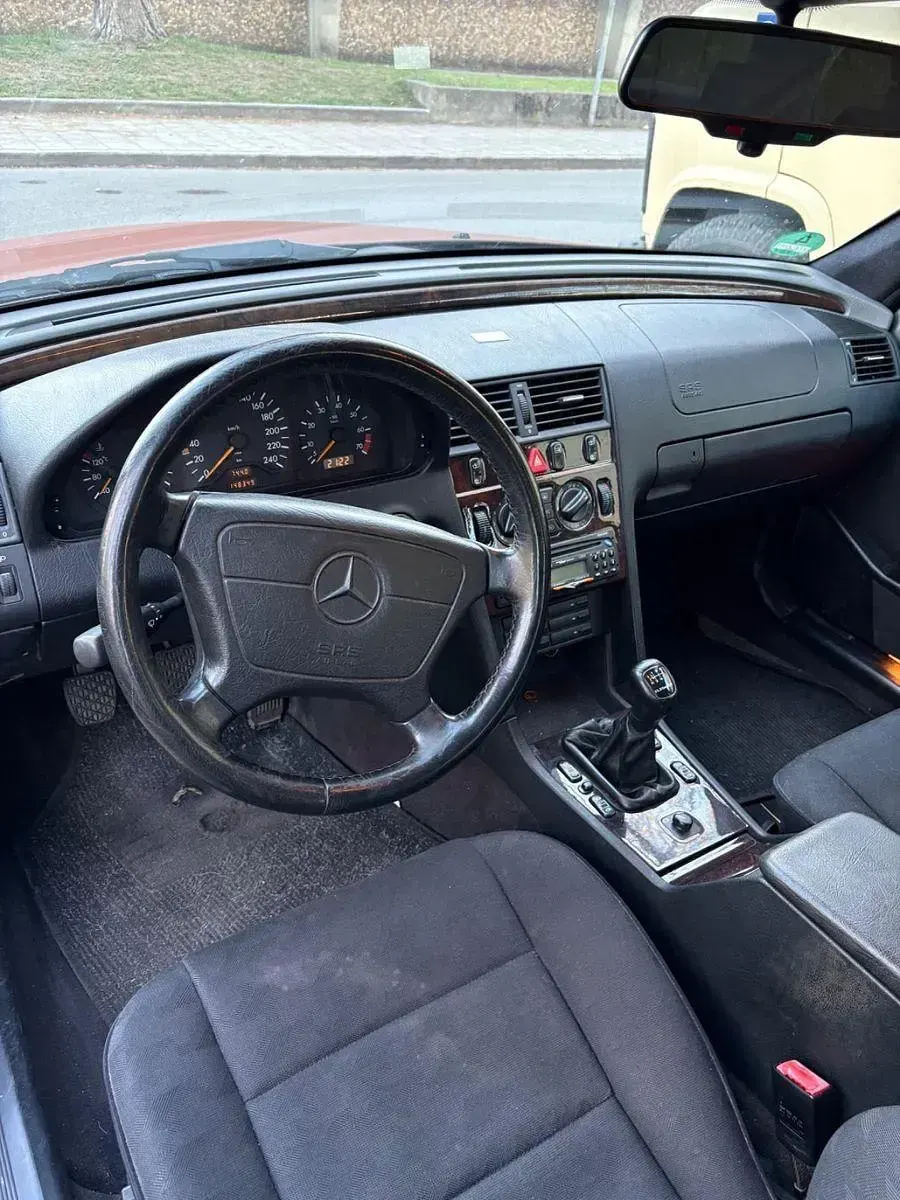Gebraucht Mercedes C180 Elegance 122 PS (89 kW) 1997 Braun Kombi