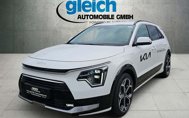 Schneeweiß Gebraucht 2024 Kia Niro Spirit SUV | 38.900 € (Etwas zu teuer) - Bild 1/4