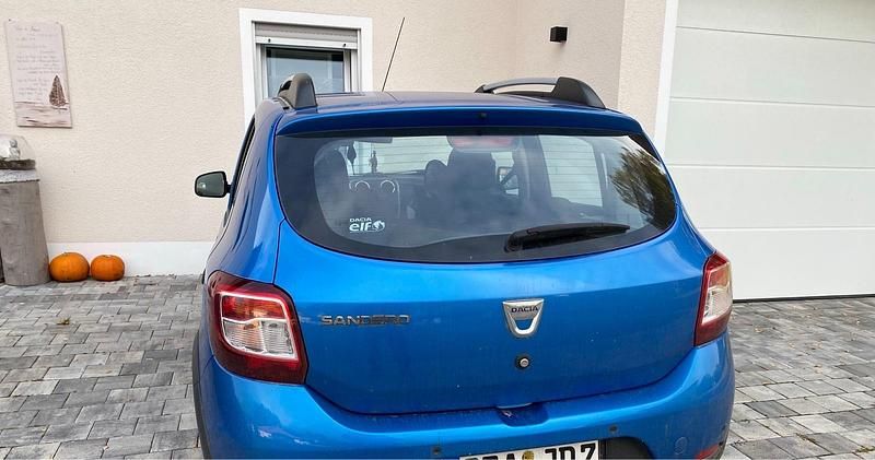 Gebraucht Dacia Sandero 90 PS (66 kW) 2016 Blau Limousine