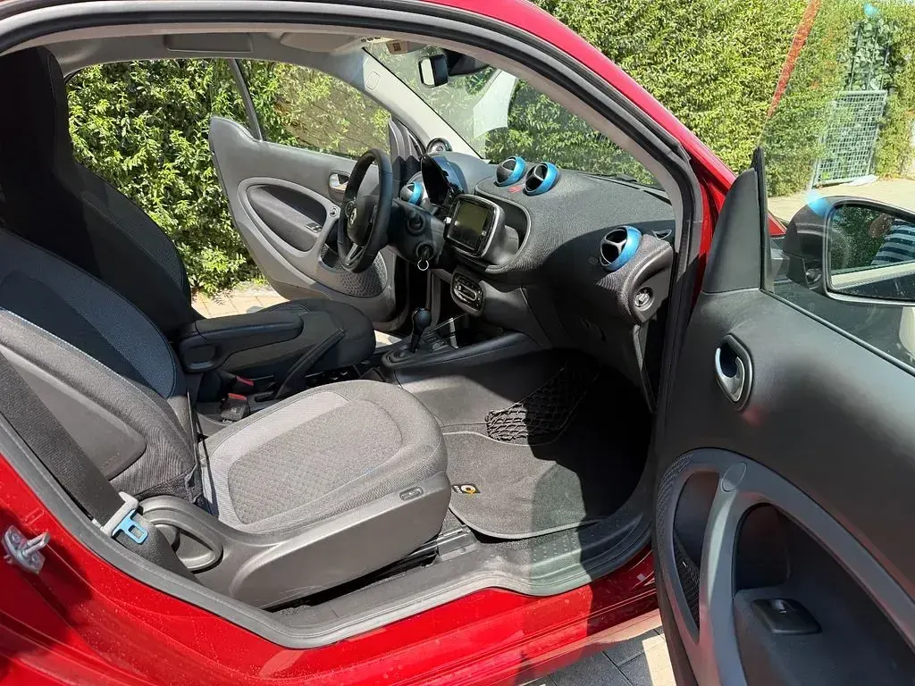 Gebraucht Smart ForTwo Electric Drive 60 kW (82 PS) 2023 Schwarz