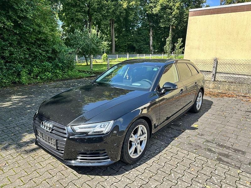 Schwarz Gebraucht 2017 Audi A4 Sport Limousine | 13.599 € (Fairer Preis) - Bild 1/4