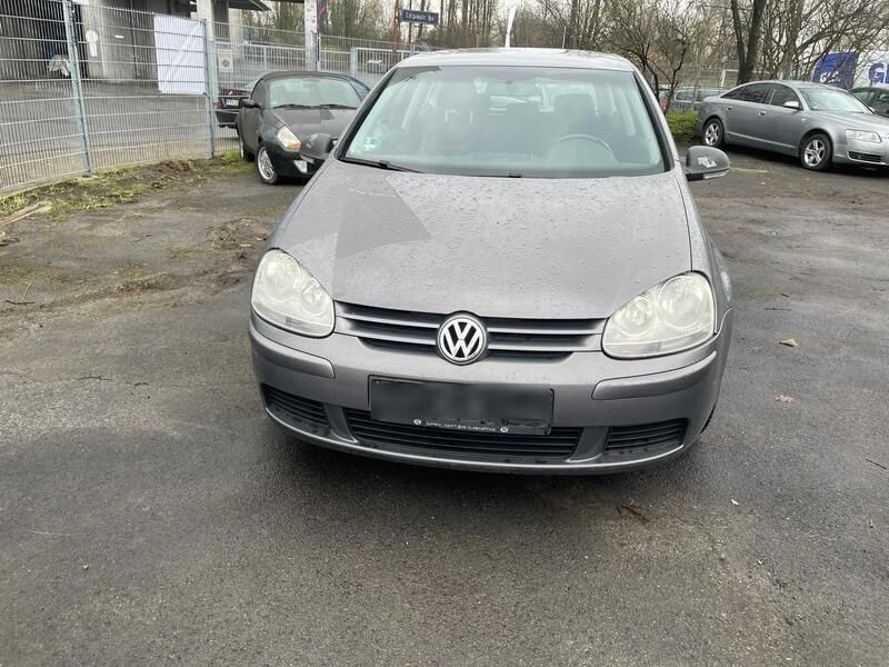 Grau Gebraucht 2006 VW Golf V Kleinwagen | 900 € (Superpreis) - Bild 1/4