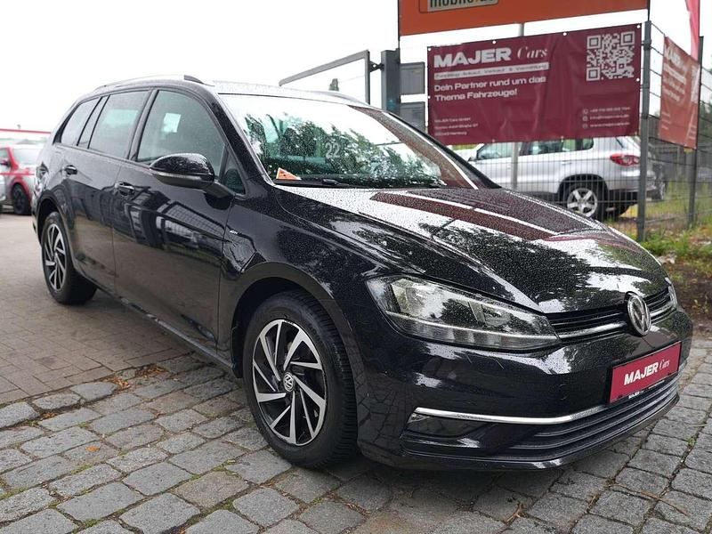 Schwarz Gebraucht 2018 VW Golf VII Join Kombi | 13.450 € (Fairer Preis) - Bild 1/3