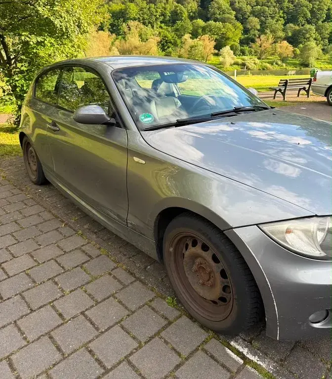 Gebraucht BMW 118 M Performance 143 PS (105 kW) 2009 Grau Kleinwagen