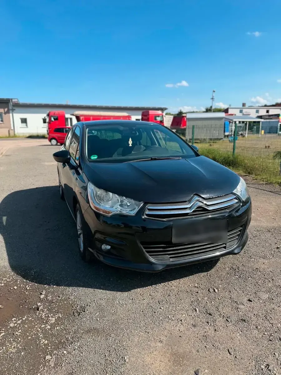 Gebraucht Citroën C4 120 PS (88 kW) 2011 Schwarz Limousine