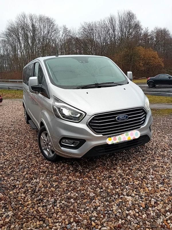 Gebraucht Ford Transit Custom Titanium 170 PS (125 kW) 2019 Silber Van / Kleinbus
