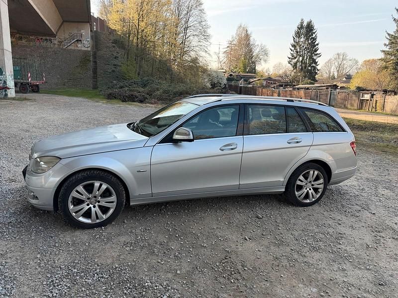 Gebraucht Mercedes C220 170 PS (125 kW) 2008 Silber Kombi